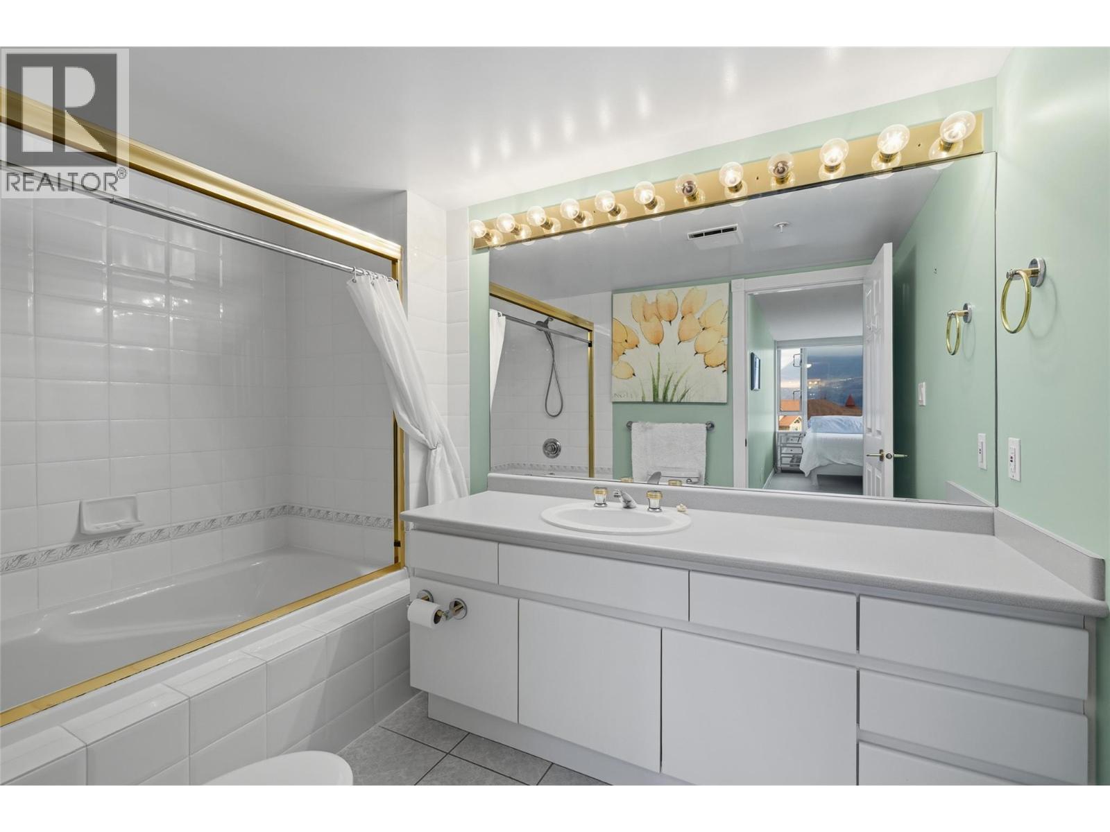 1160 Sunset Drive Unit# 901, Kelowna