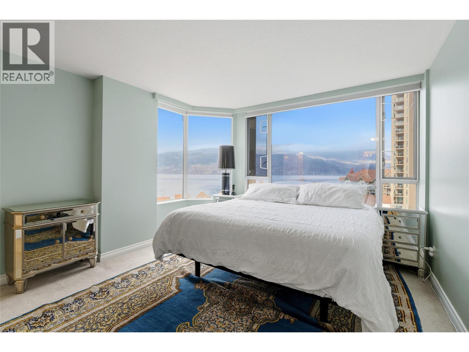 1160 Sunset Drive Unit# 901, Kelowna