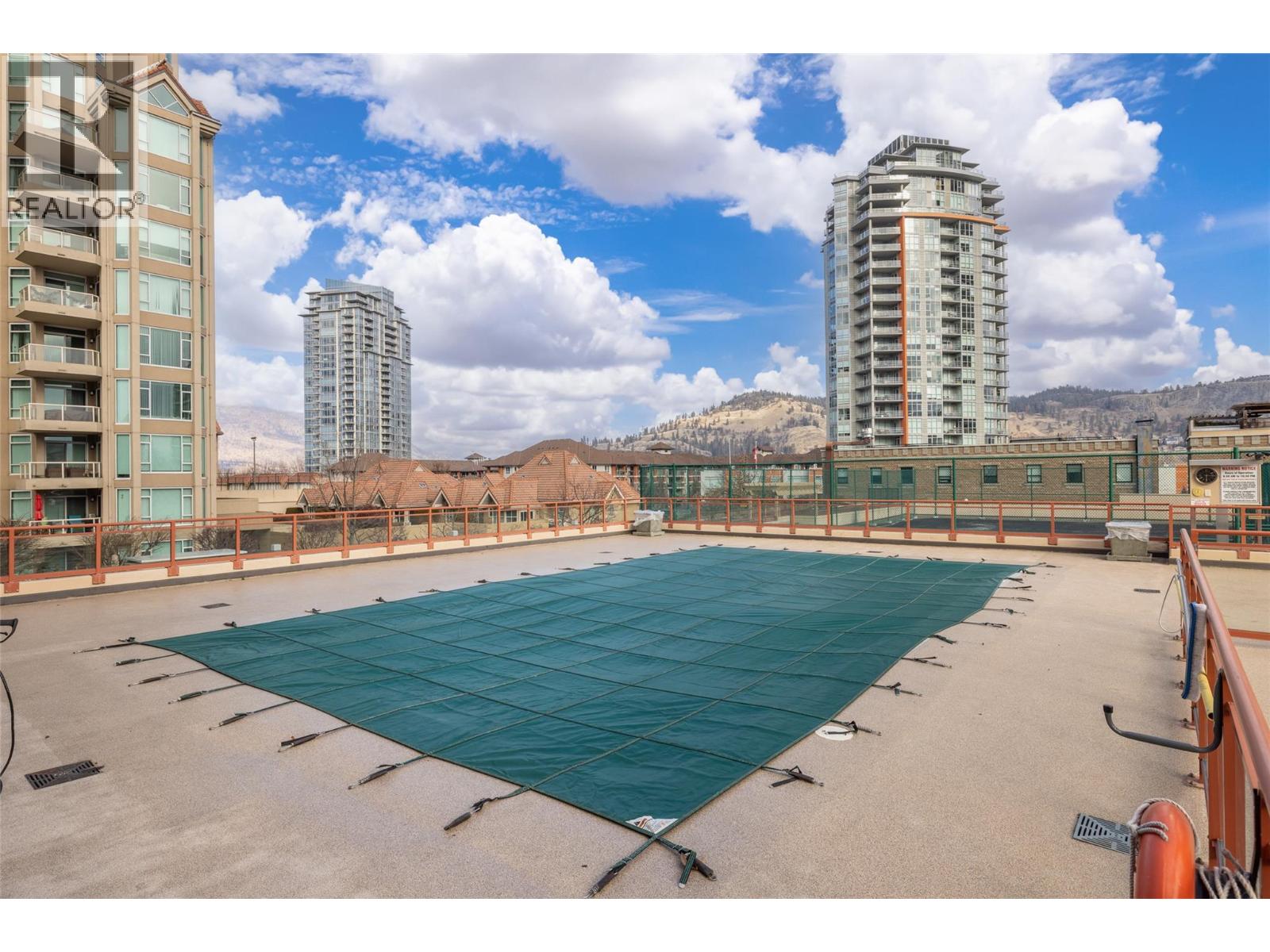 1160 Sunset Drive Unit# 901, Kelowna