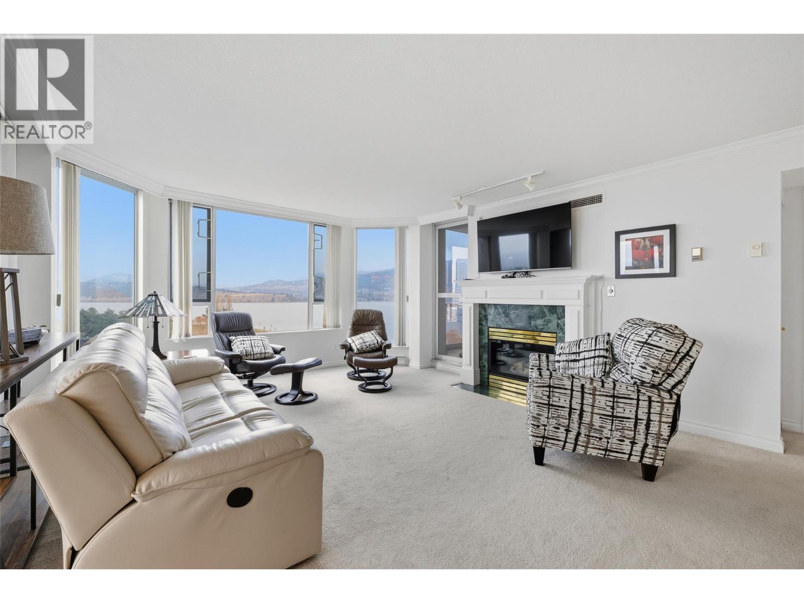 1160 Sunset Drive Unit# 901, Kelowna