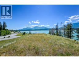 8679 Cottage Lane, Canal Flats, BC V0B1B0 Photo 12