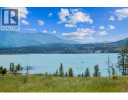 8679 Cottage Lane, Canal Flats, BC V0B1B0 Photo 24