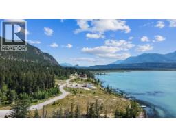8679 Cottage Lane, Canal Flats, BC V0B1B0 Photo 18