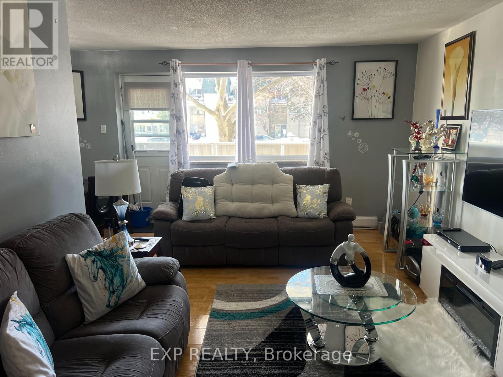 #208 1660 BLOOR STREET - 11