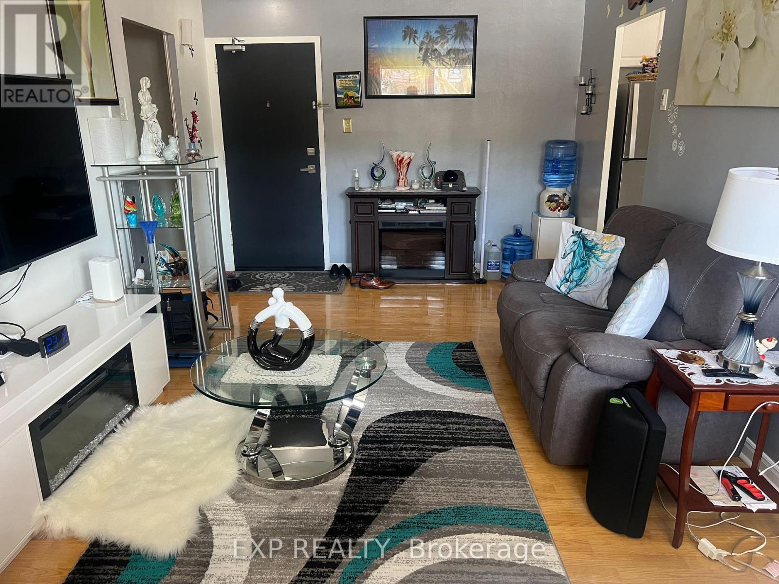 #208 1660 BLOOR STREET - 13