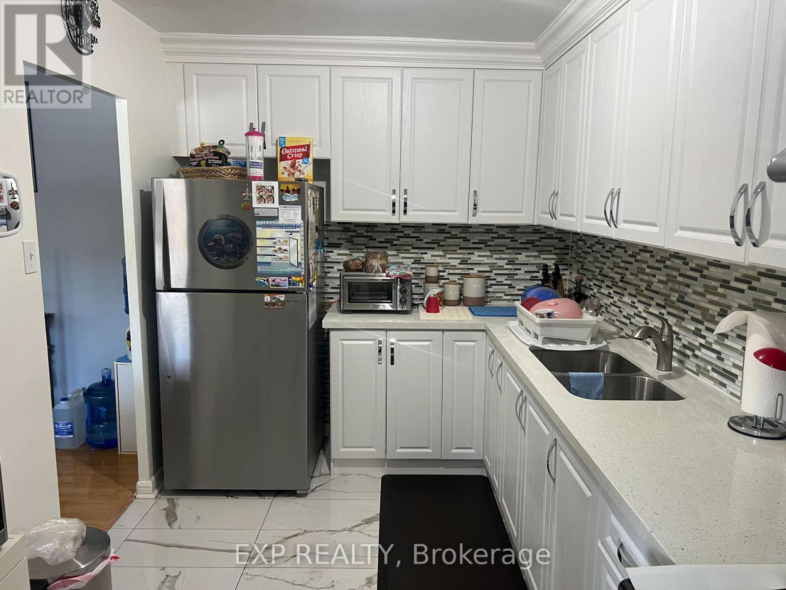 #208 1660 BLOOR STREET - 4