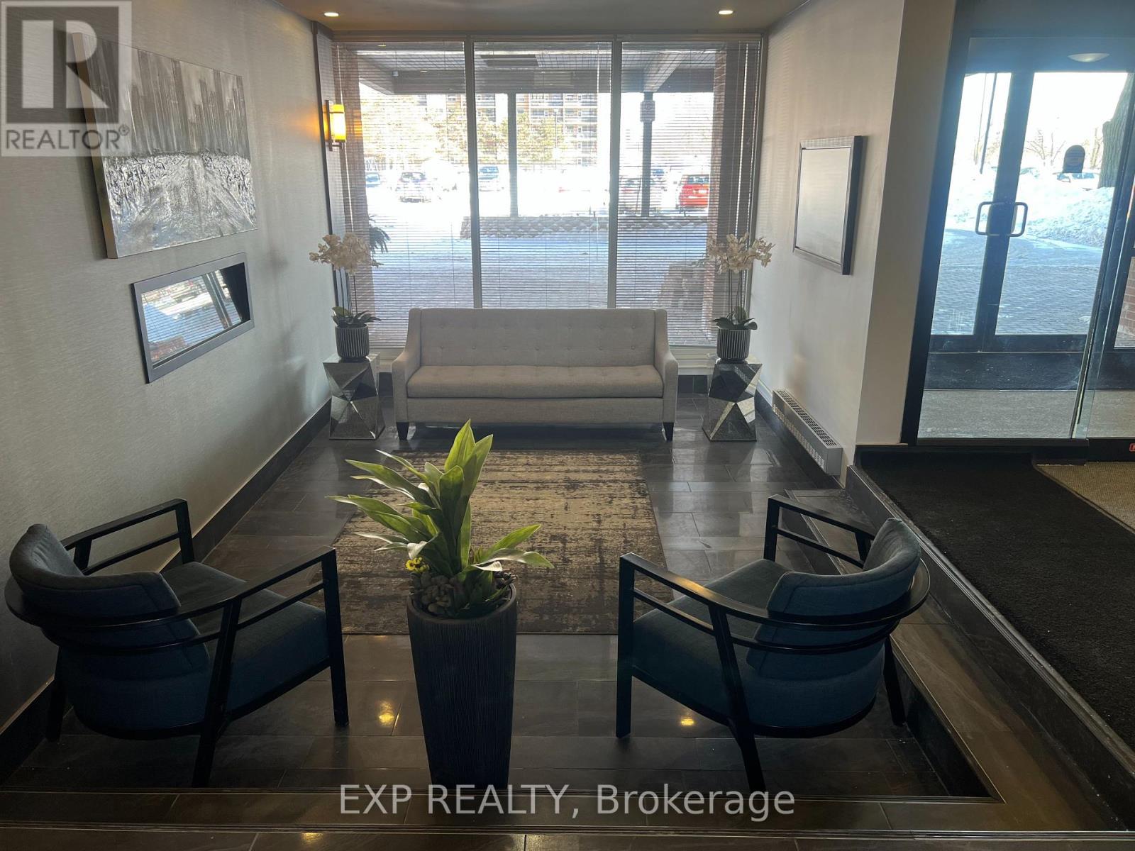 #208 1660 BLOOR STREET - 33