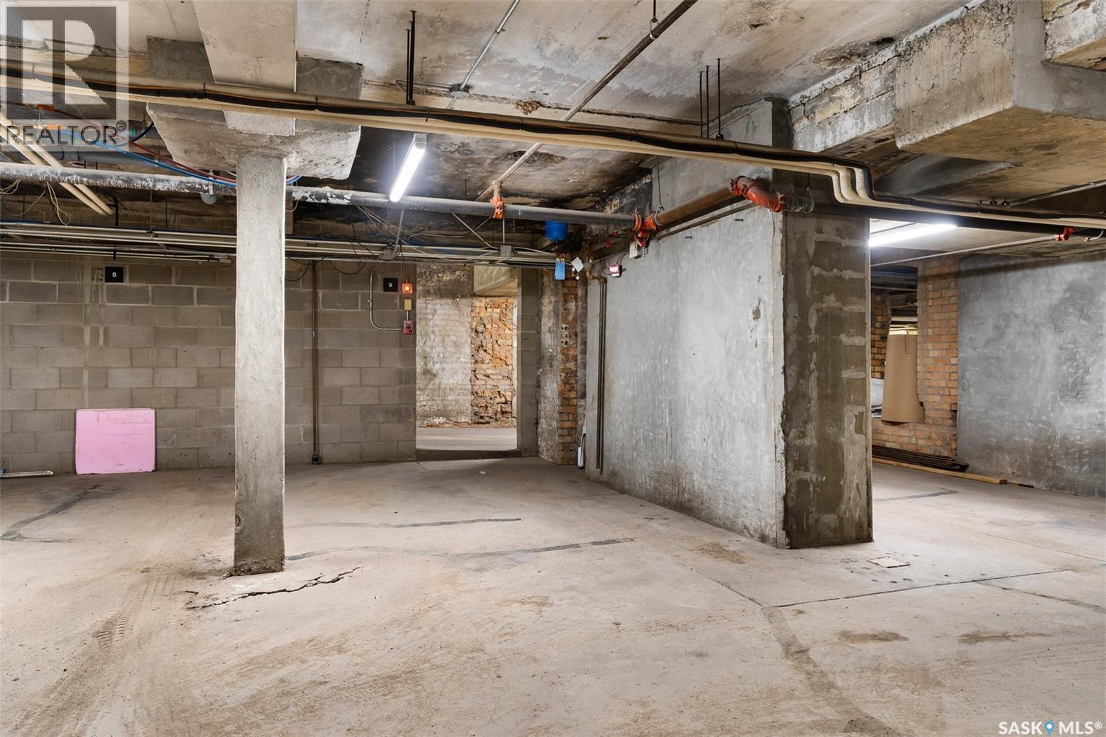 #300 1821 SCARTH STREET - 35
