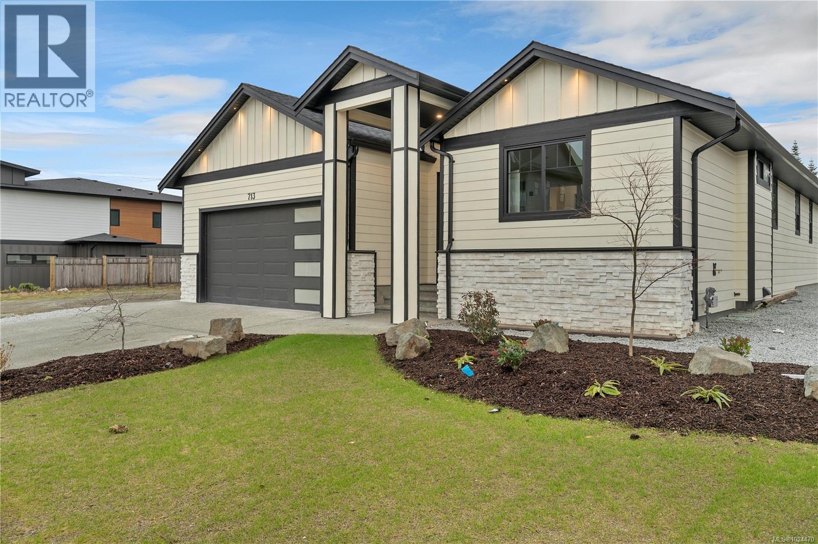 713 Beaver Creek Blvd, Campbell River