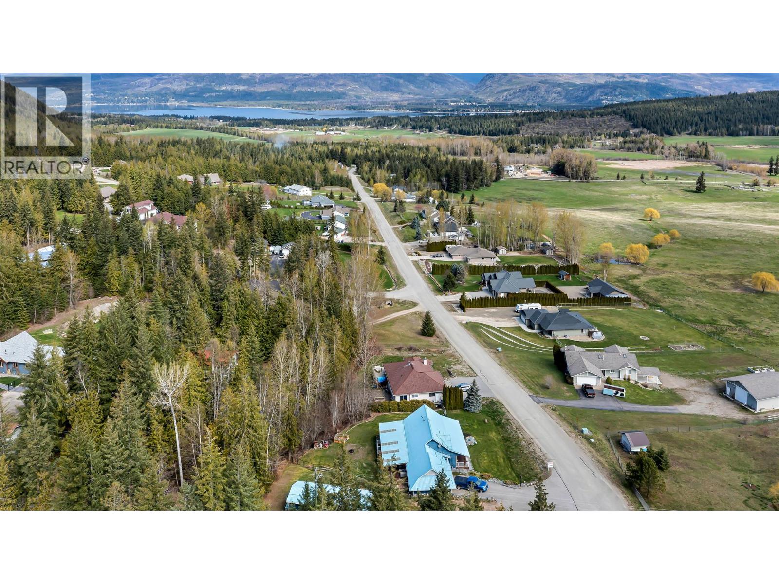  2104 Country Woods Road, Sorrento