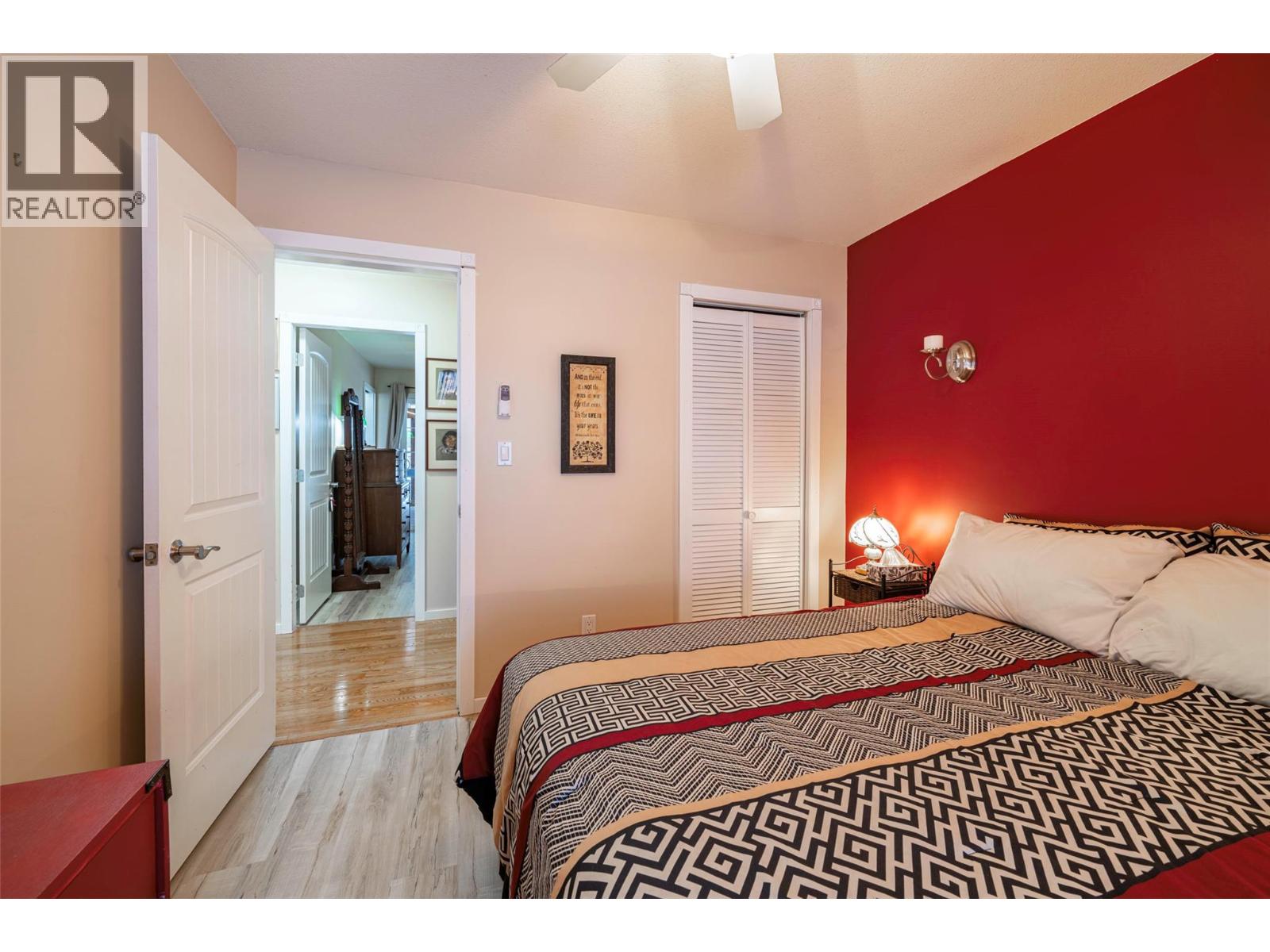  2104 Country Woods Road, Sorrento