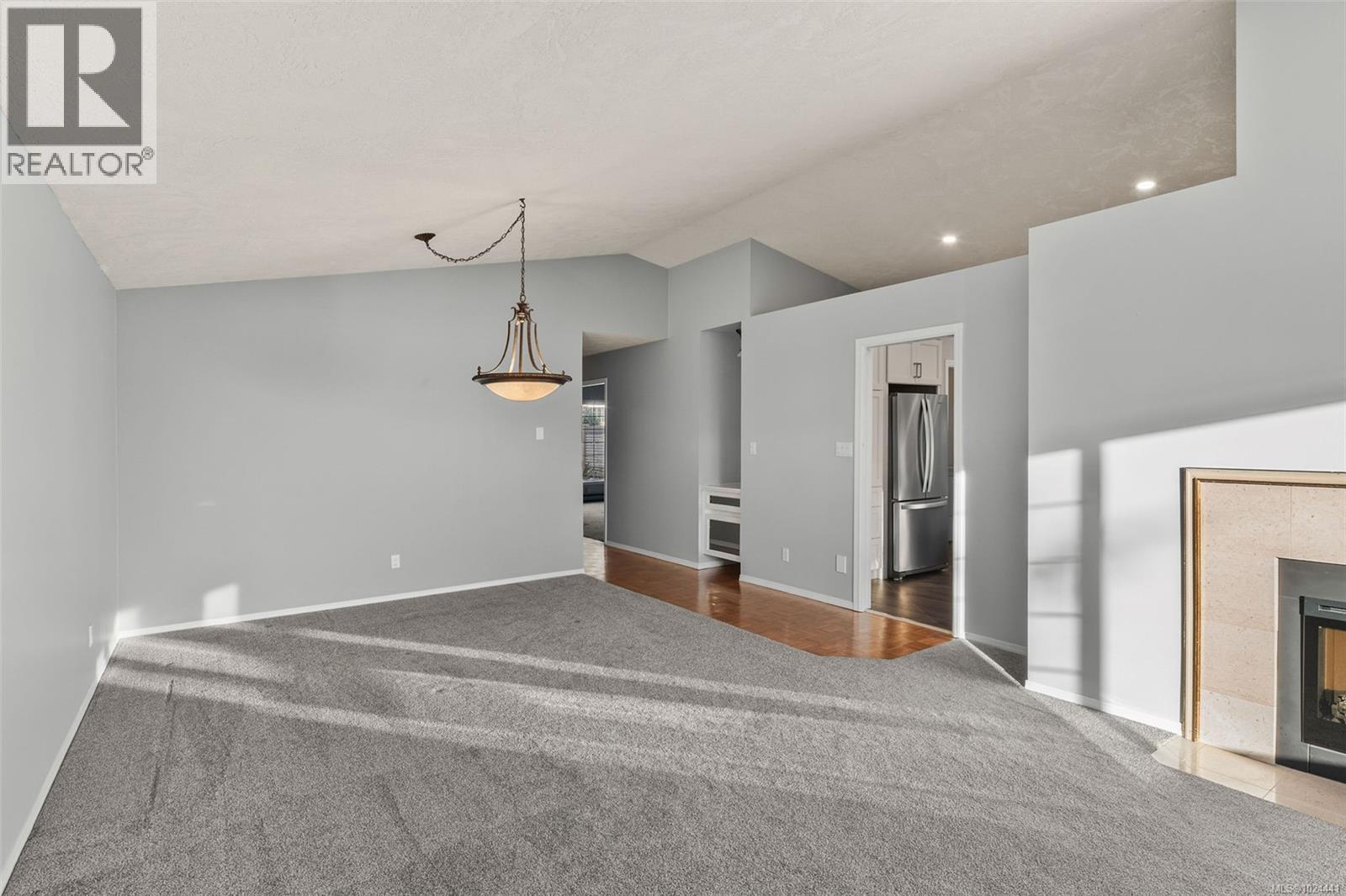22 901 Kentwood Lane, Saanich