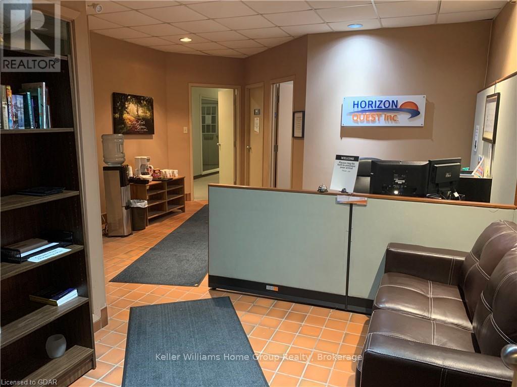 265 Bridge Unit D photo 3