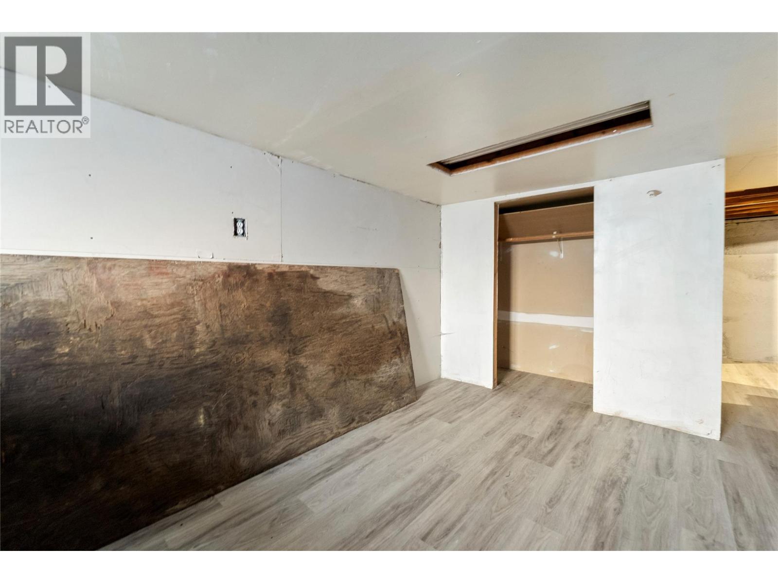 230 FAIRVIEW Avenue, Kamloops