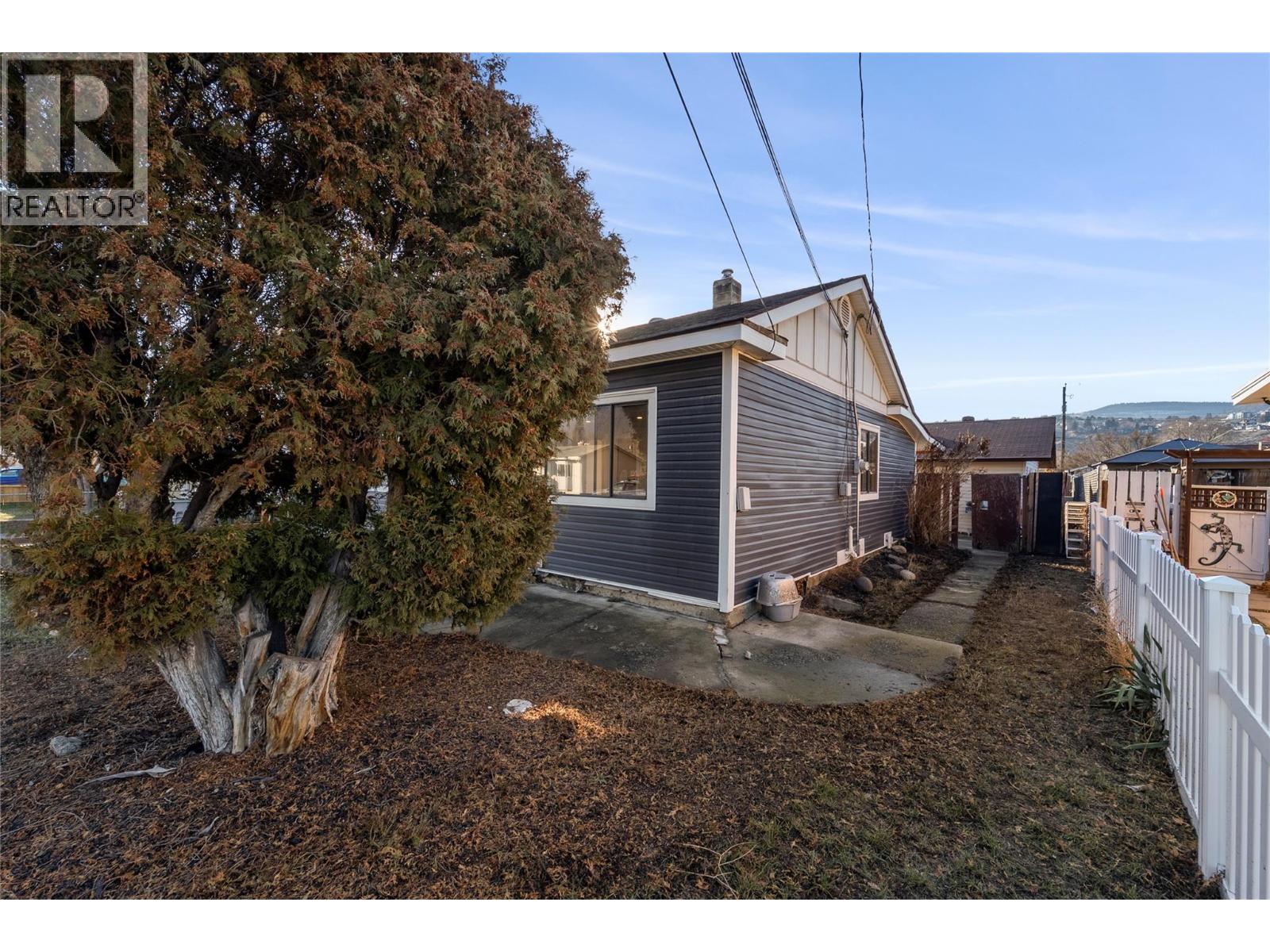 230 FAIRVIEW Avenue, Kamloops