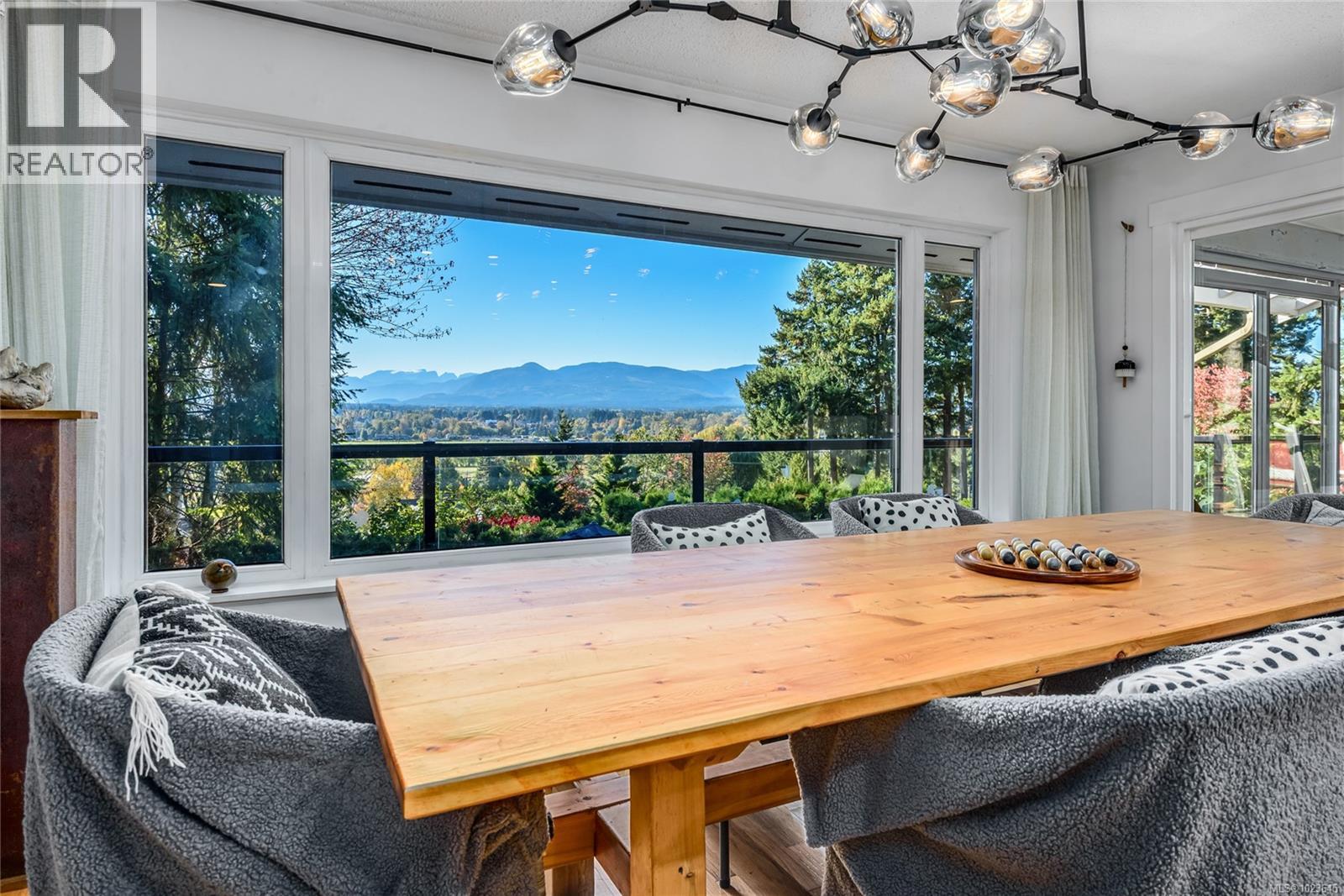 1165 Glen Urquhart Dr, Courtenay