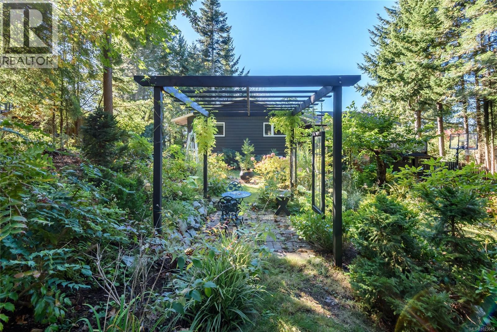 1165 Glen Urquhart Dr, Courtenay