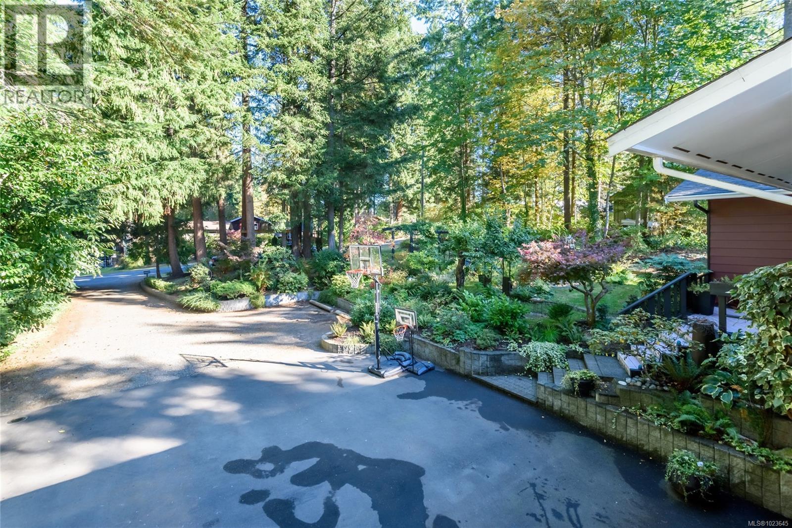 1165 Glen Urquhart Dr, Courtenay