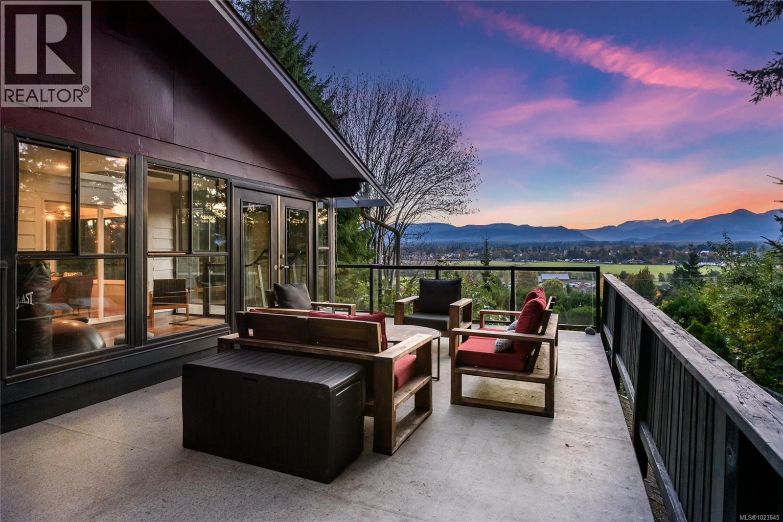 1165 Glen Urquhart Dr, Courtenay