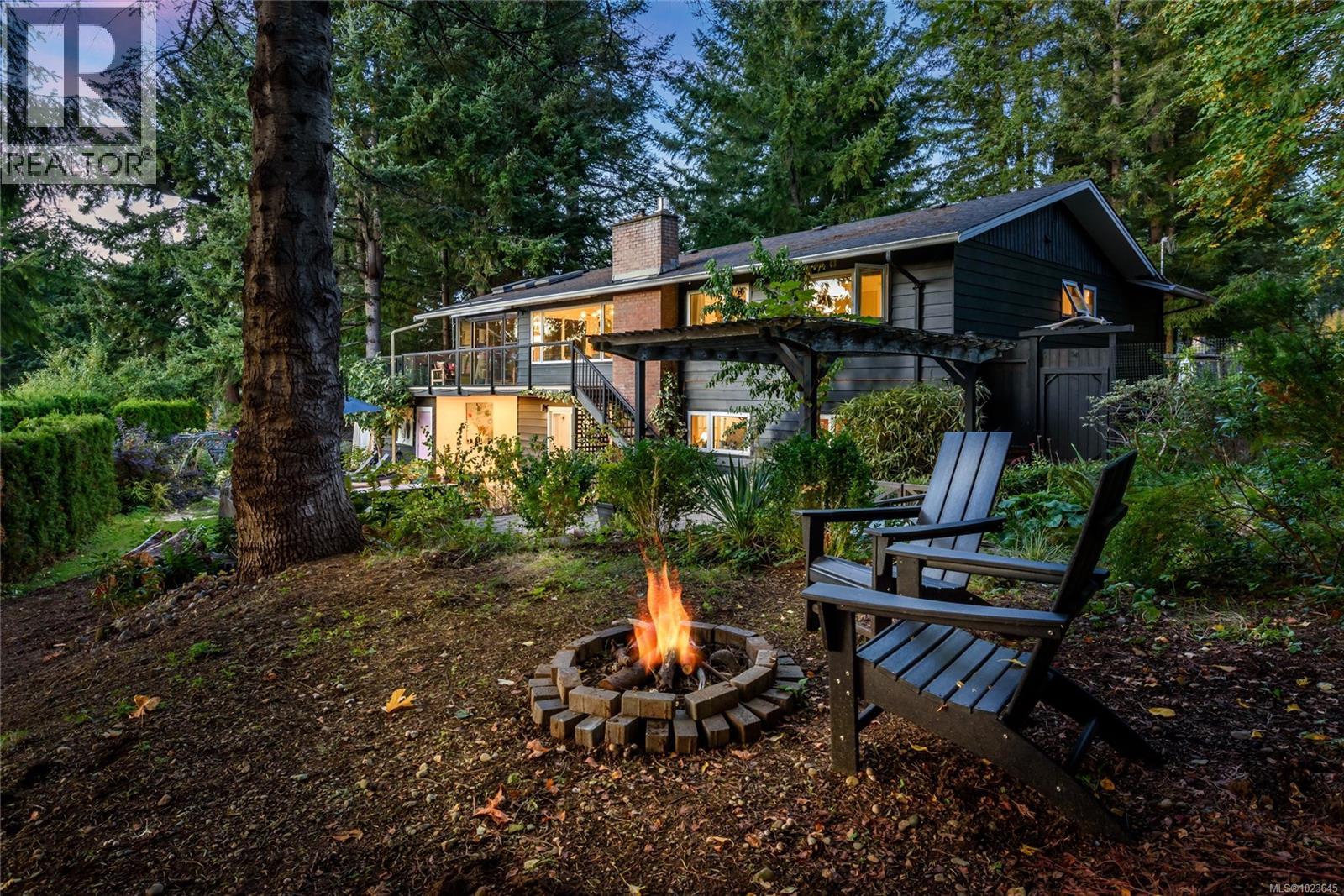 1165 Glen Urquhart Dr, Courtenay