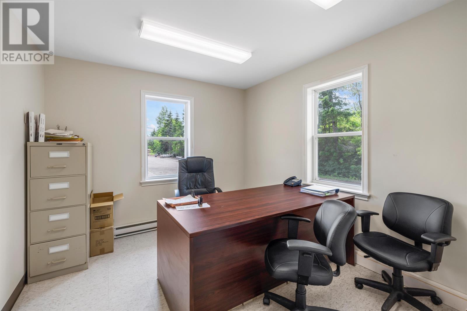 6431 Commercial Road — photo 12