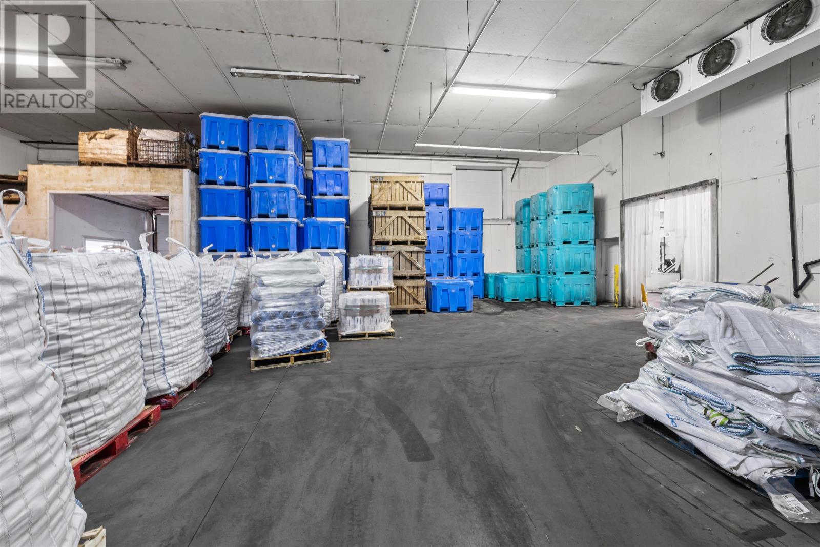 6431 Commercial Road — photo 26