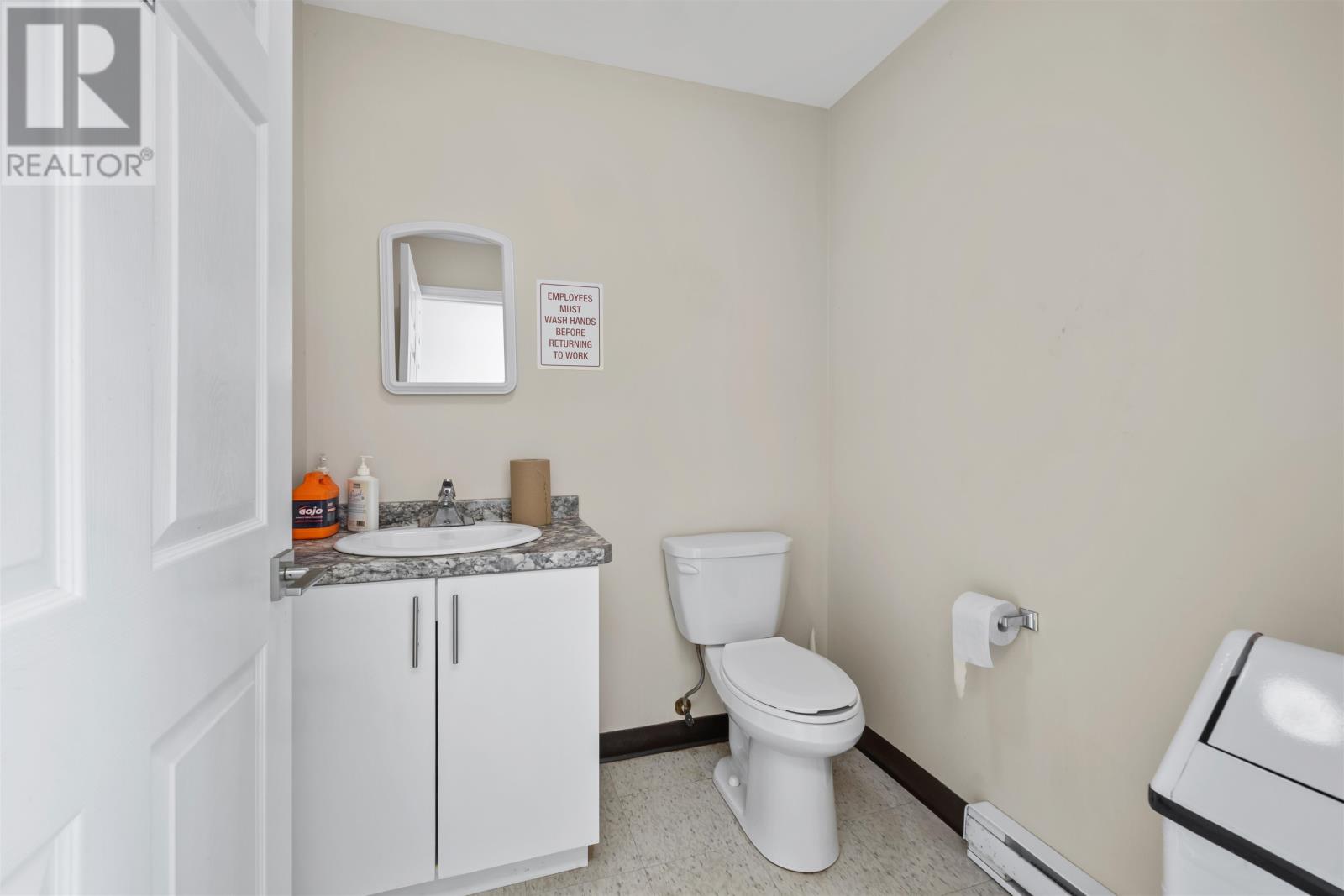 6431 Commercial Road — photo 47