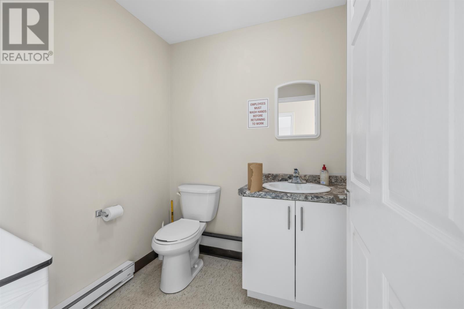 6431 Commercial Road — photo 48