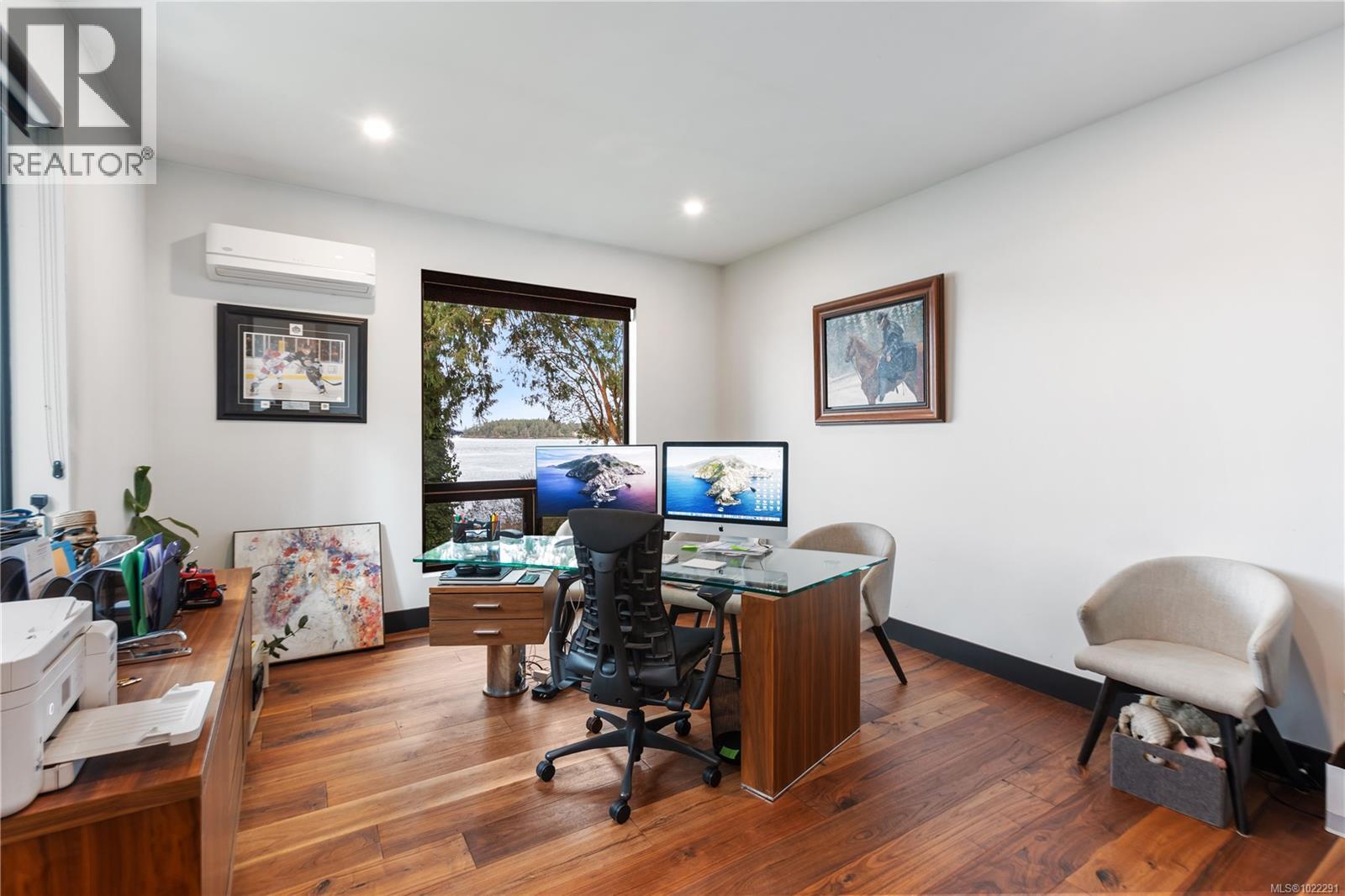 2250 Dolphin Rd, North Saanich