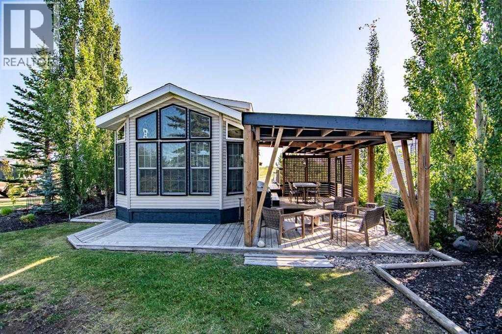 25054 South Pine Lake Road, Rural Red Deer County