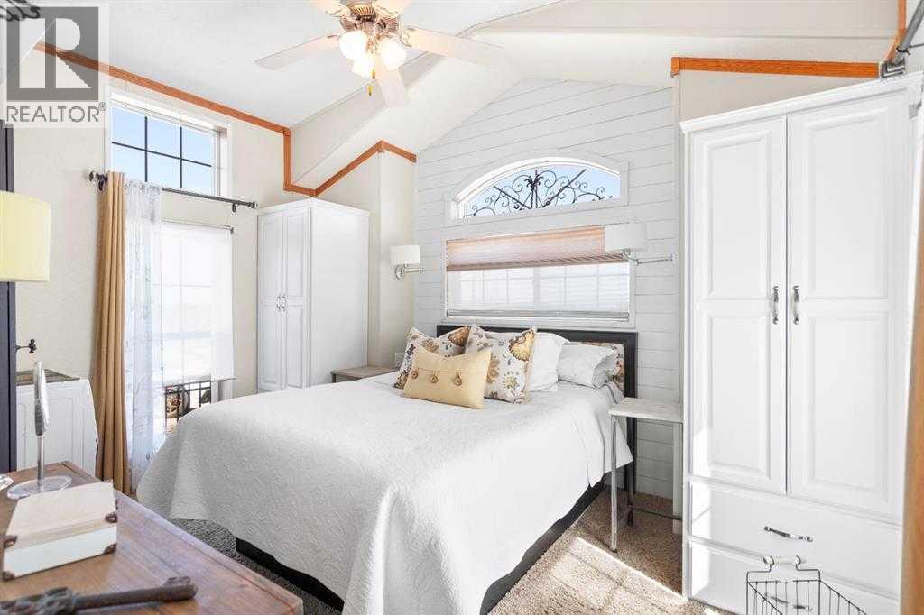 25054 South Pine Lake Road, Rural Red Deer County