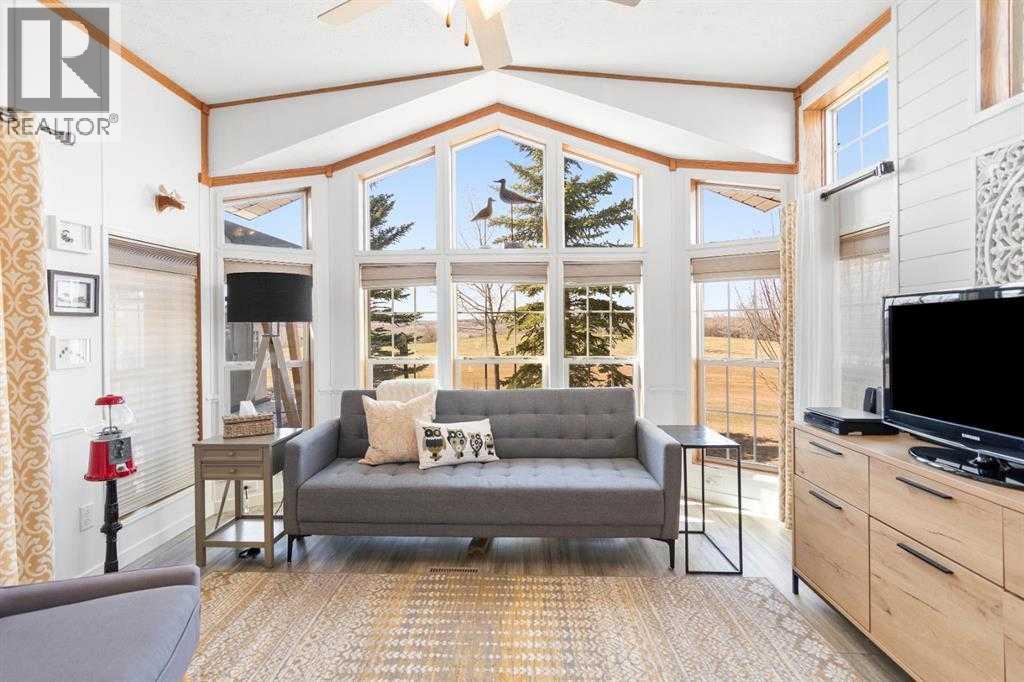 25054 South Pine Lake Road, Rural Red Deer County