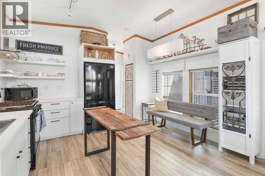 25054 South Pine Lake Road, Rural Red Deer County