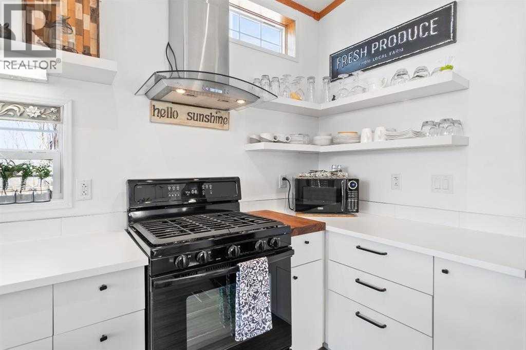 25054 South Pine Lake Road, Rural Red Deer County