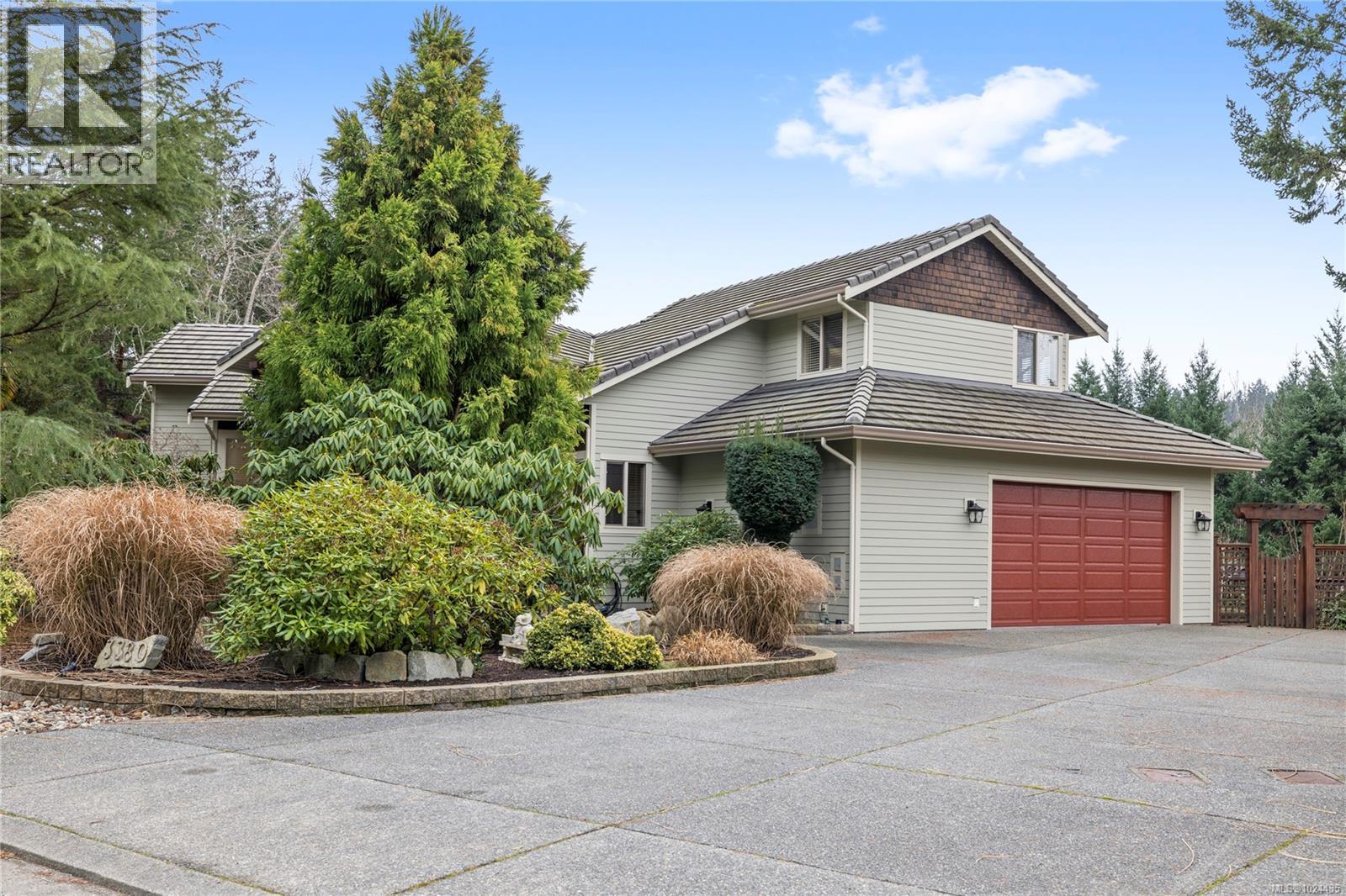 3380 Redden Rd, Nanoose Bay