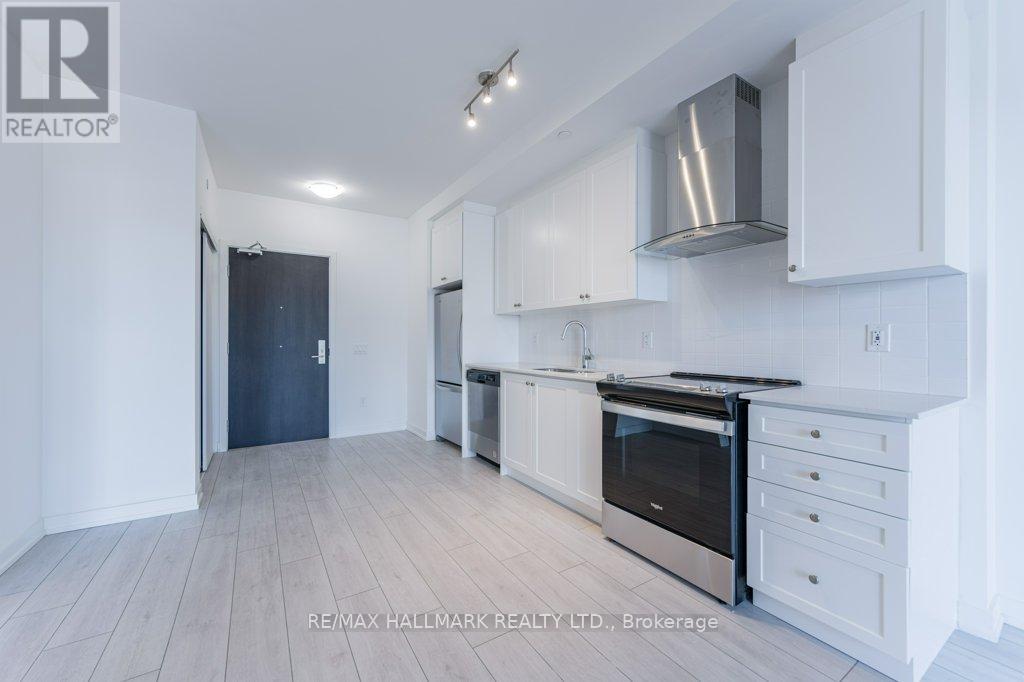 55 Duke Unit 309 photo 5