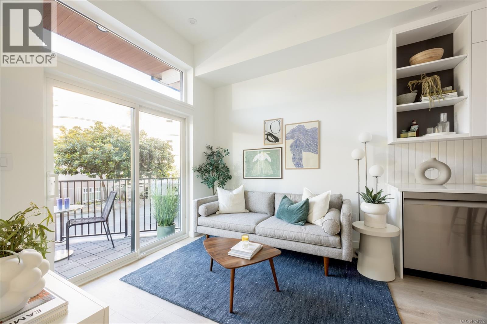 211 1075 Tillicum Rd, Esquimalt