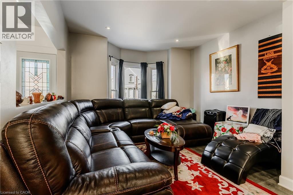 126 TISDALE Street N - 3
