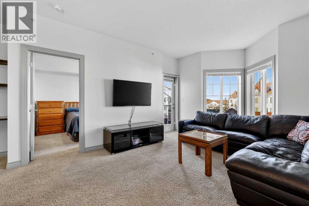 Single Family House for Sale in   Royal Oak Plaza NW Royal Oak Calgary 