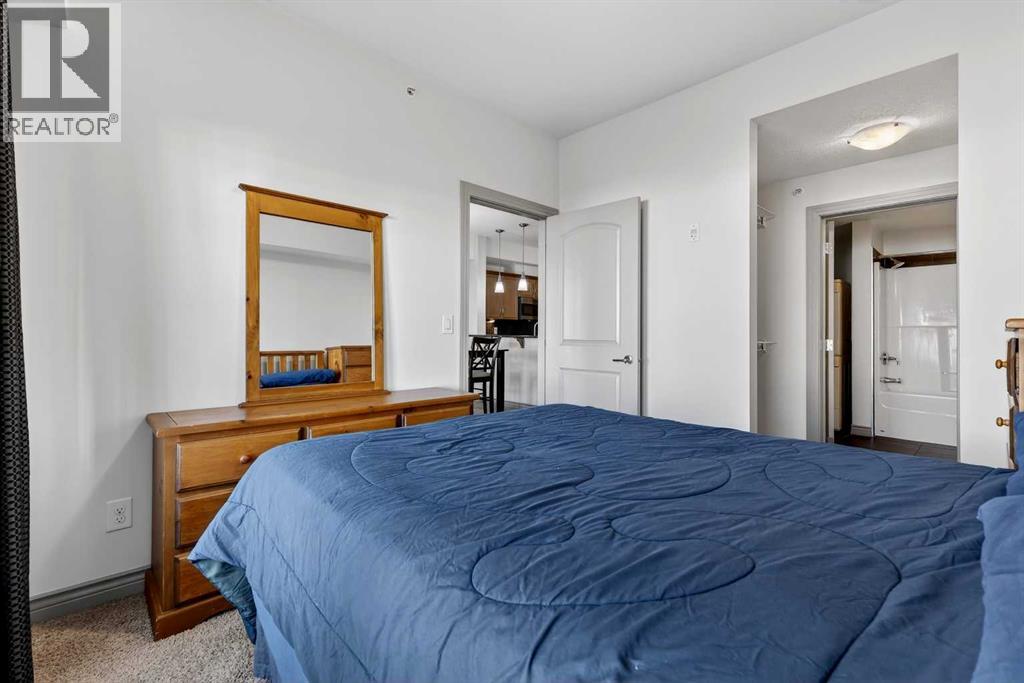 Single Family House for Sale in   Royal Oak Plaza NW Royal Oak Calgary 