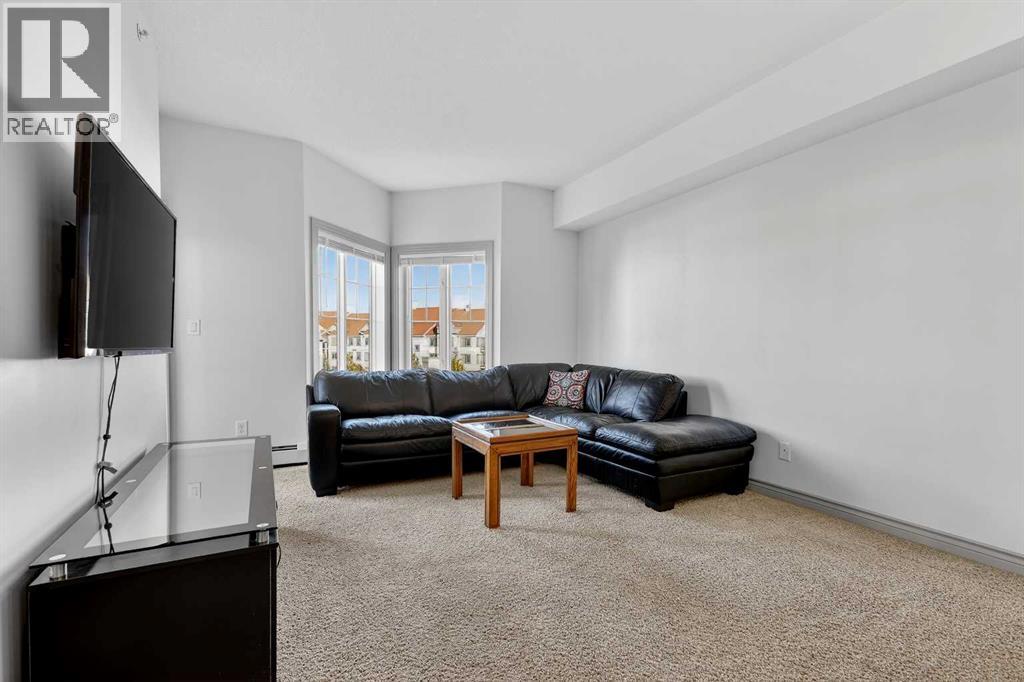 Single Family House for Sale in   Royal Oak Plaza NW Royal Oak Calgary 