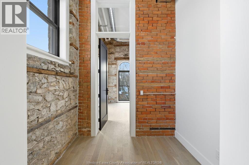 #301 247 BROCK STREET - 10