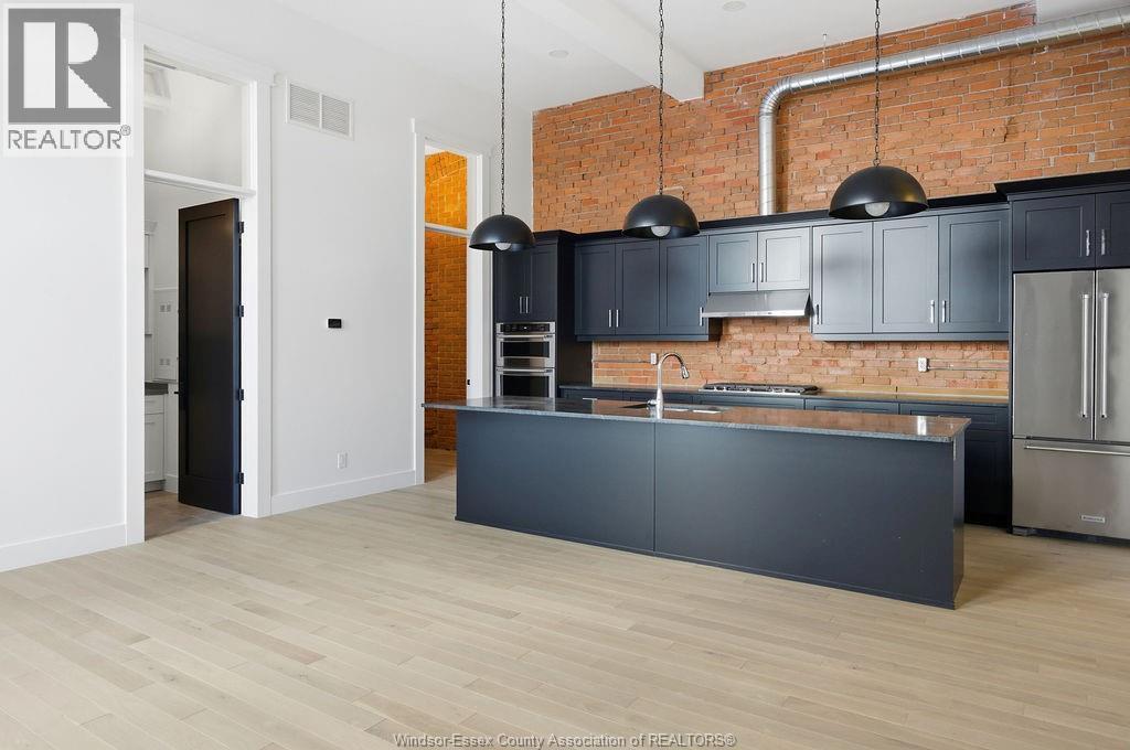 #301 247 BROCK STREET - 9