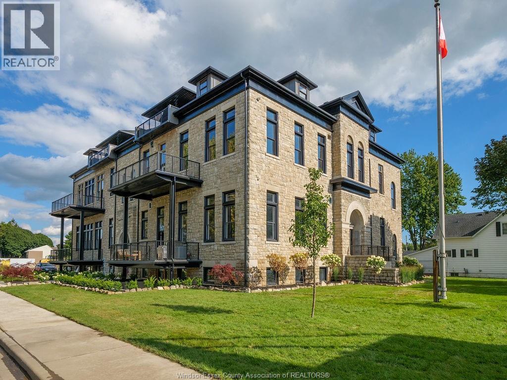 #301 247 BROCK STREET - 26