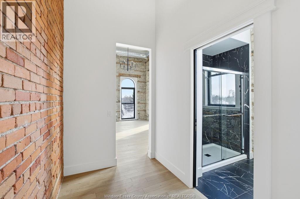 #301 247 BROCK STREET - 16