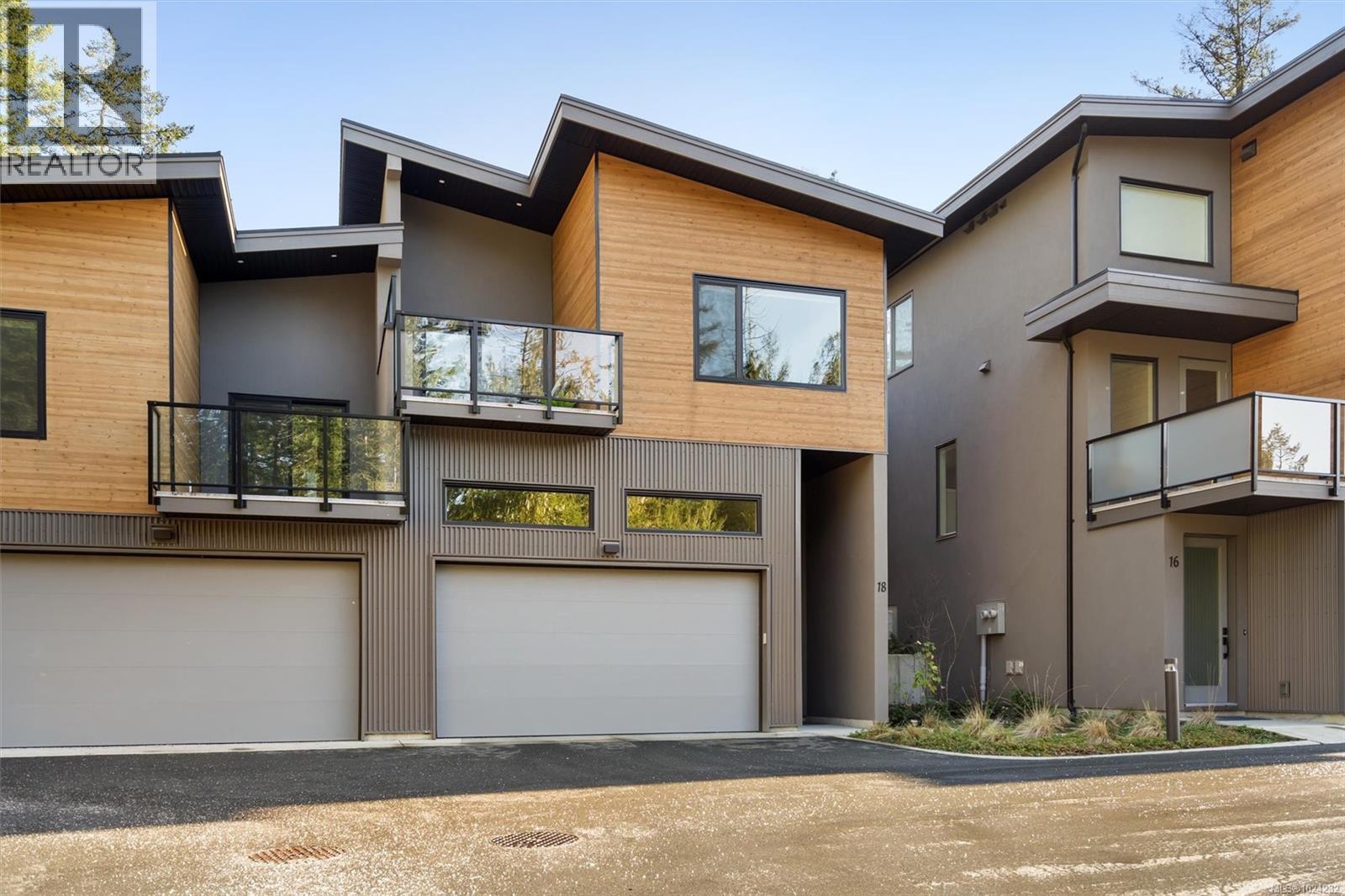 18 3921 Olympian Way, Colwood