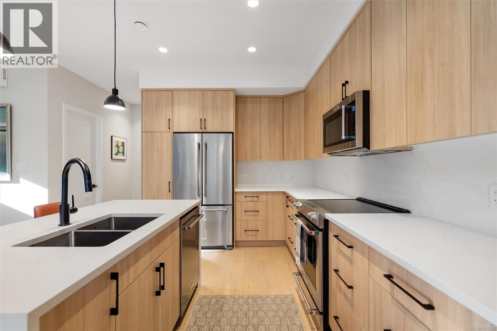 18 3921 Olympian Way, Colwood