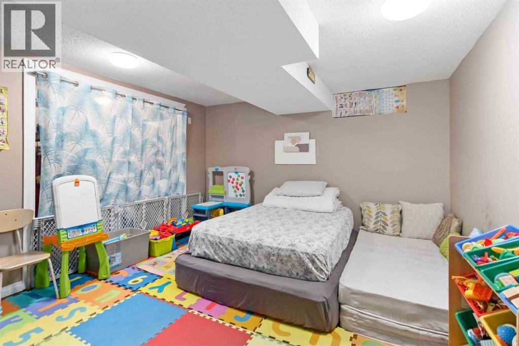 109 Ross Street, Fort McMurray