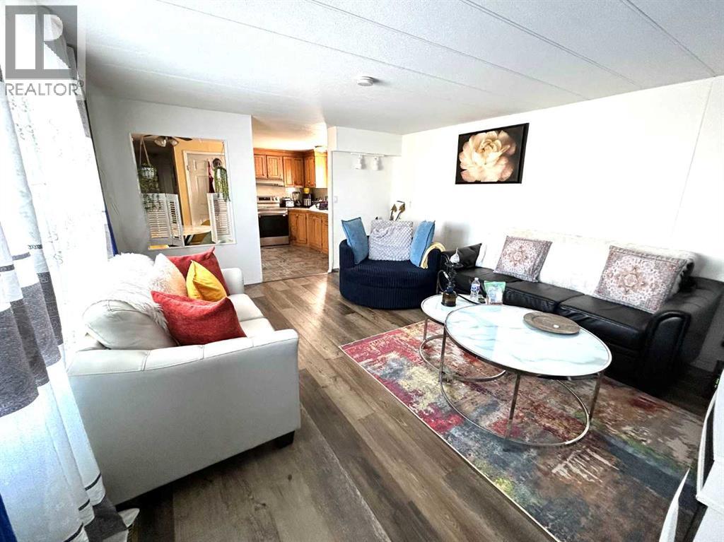 117 Maple Drive West