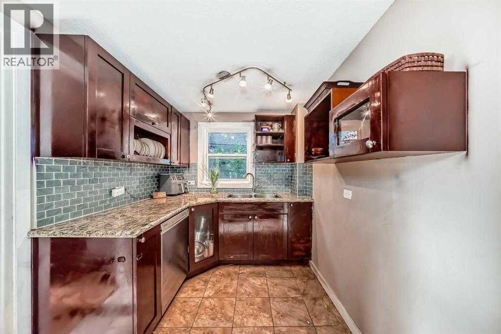 Single Family House for Sale in    Street SW Altadore Calgary 